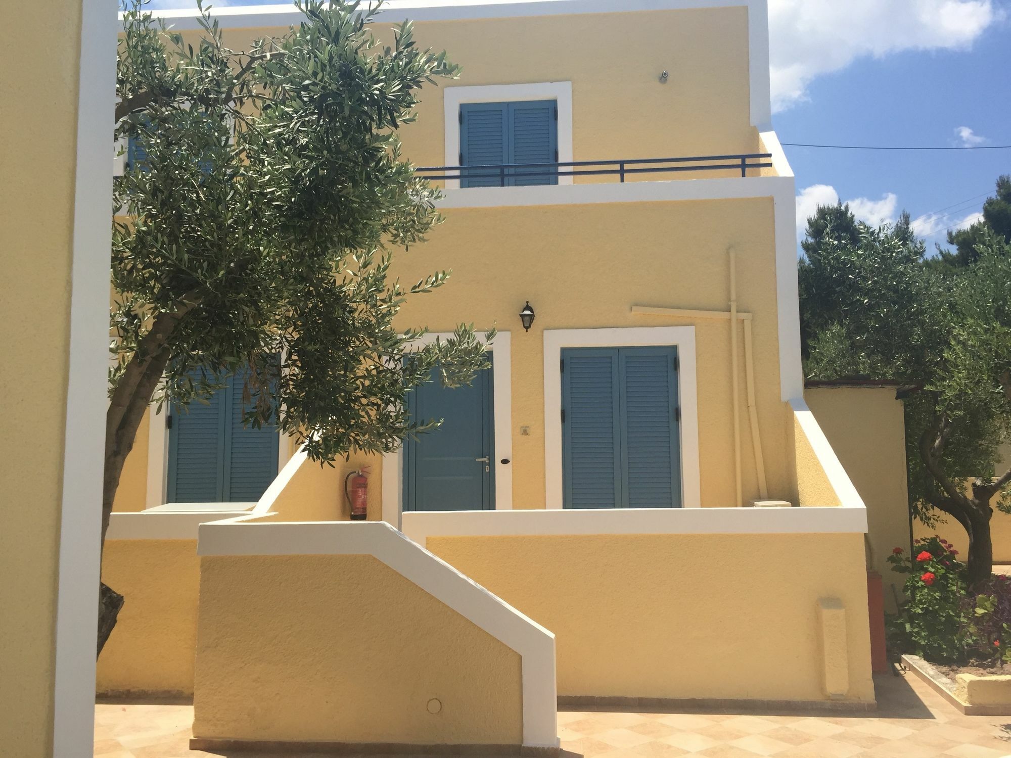 Esperides Maisonettes Agia Marina  Экстерьер фото